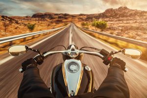 バイク走行中
